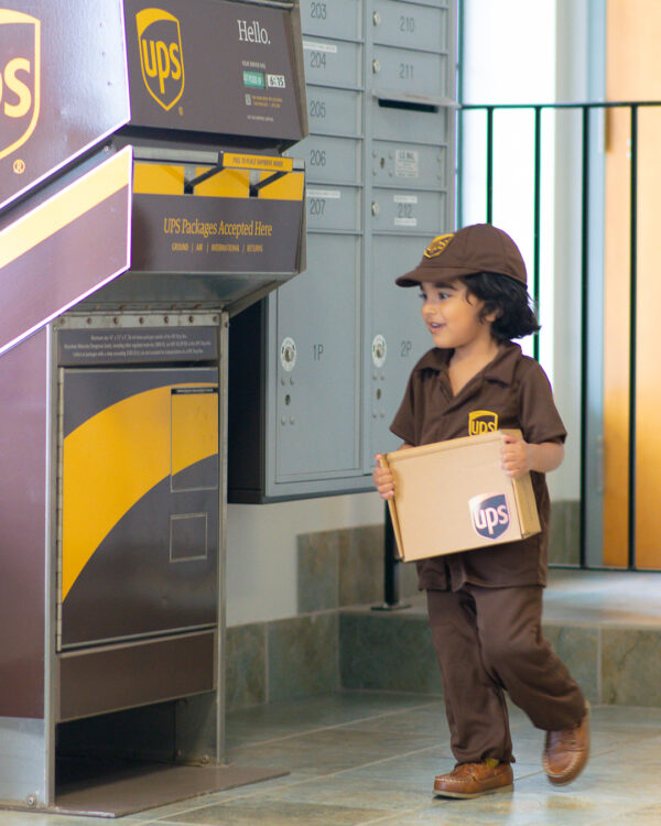 Little Boys' UPS Guy Costume - Image 6